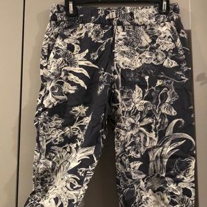 Floral print crop pants